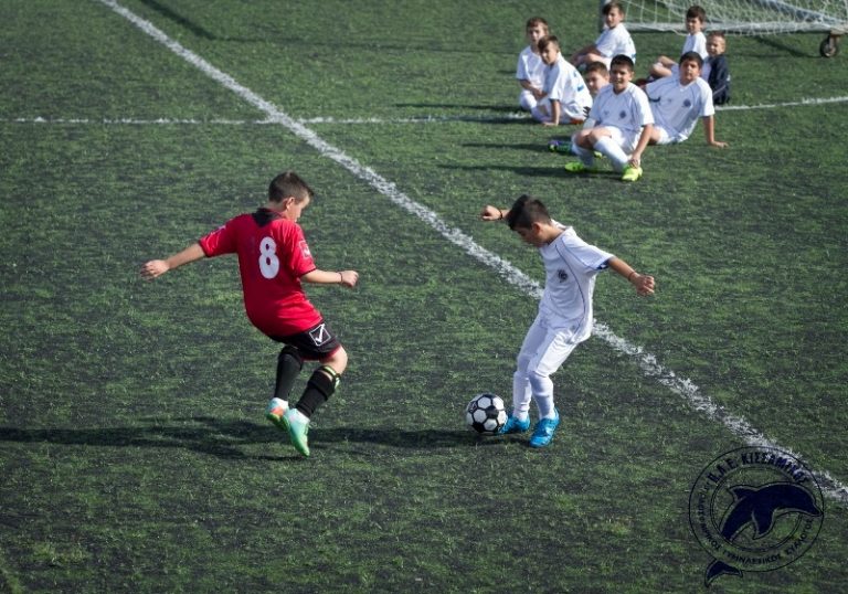 Προχώρησαν με νίκη οι Τζούνιορ