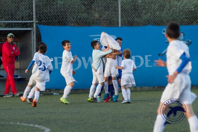 Πρεμιέρα στο Κολυμπάρι για Τζούνιορ