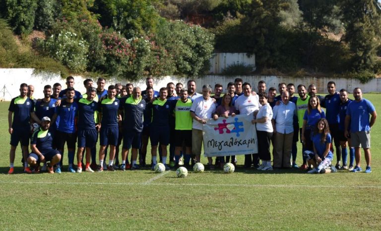 Ευχάριστη επίσκεψη στην προπόνηση (pics)