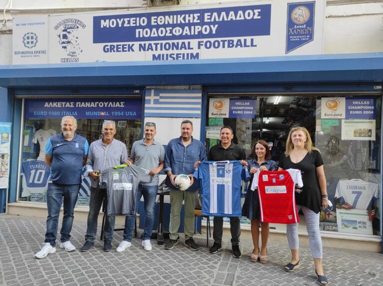 Επίσκεψη Ν. Παπαδόπουλου στο Μουσείο της Εθνικής ομάδας